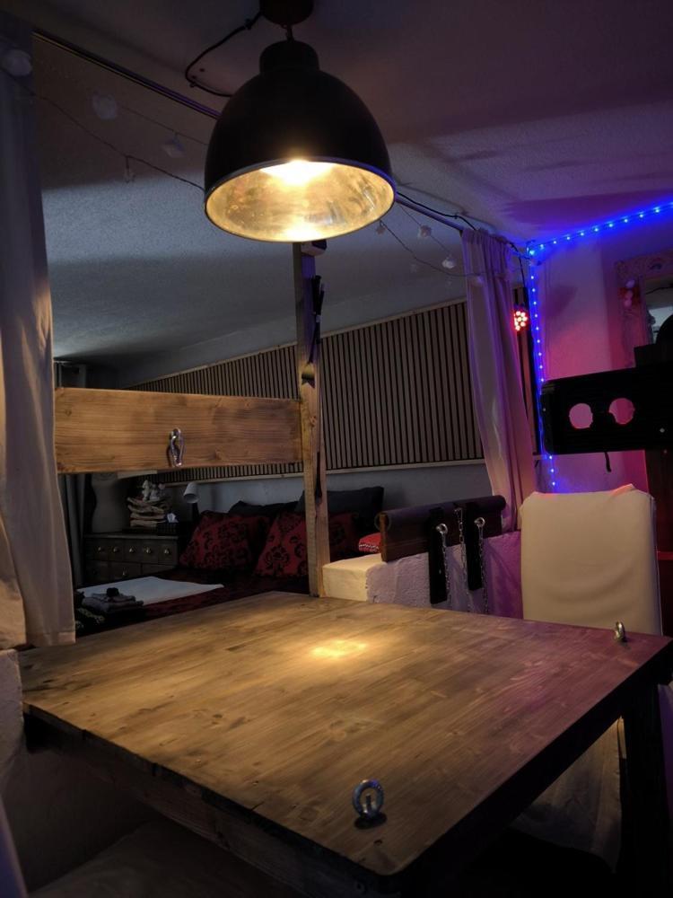 Love-Room Discret 40 M2 Bormes Les Mimosas Village Avec Terrasse Exterior photo